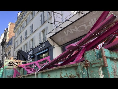 El icónico Moulin Rouge parisino pierde sus aspas, no hay ningún herido