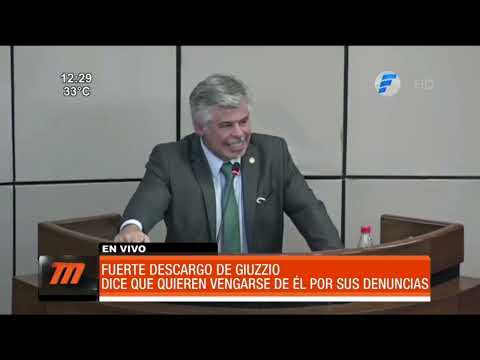 Fuerte descargo del ministro Arnaldo Giuzzio ante el Congreso Nacional
