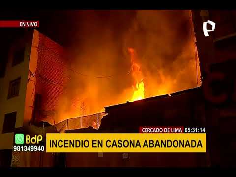 Cercado de Lima: incendio se registra en terreno abandonado del jirón Cusco (1/2)