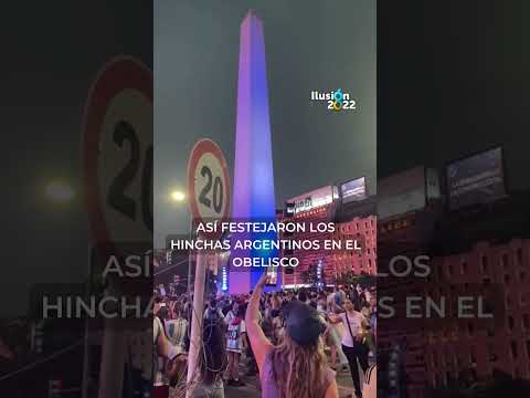 EL OBELISCO SE LLENA DE HINCHAS ARGENTINOS TRAS LA VICTORIA ANTE PAÍSES BAJOS
