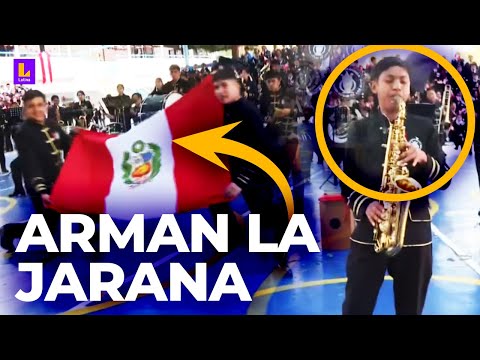 ¡Bandas escolares animan las Fiestas Patrias en Perú! No tienen miedo de hacer show