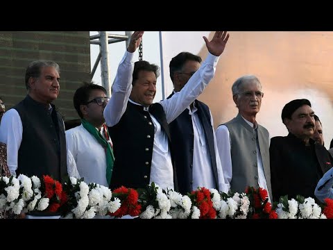 Pakistan : le Premier ministre Imran Khan en sursis après la défection de son principal allié