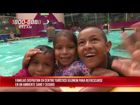 Familias disfrutan su domingo refrescándose en Xilonem - Nicaragua