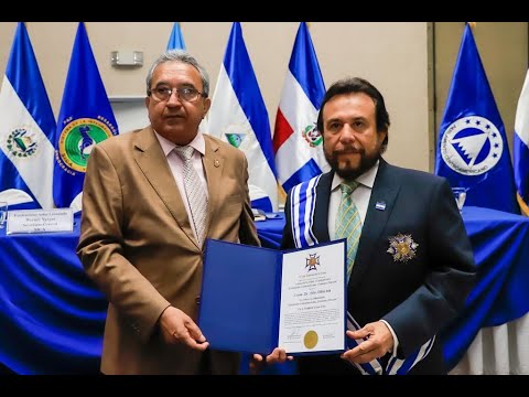 Vicepresidente Ulloa recibe la Condecoración Parlamento Centroamericano