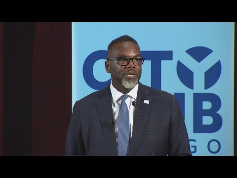 Chicago's progressive mayor gets fiery in City Club visit - WGN Evening News