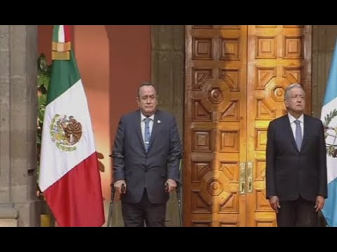 Presidente Alejandro Giammattei llega al Palacio de Gobierno de Ciudad de México