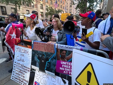 Info Martí | Cubanos protestan contra Díaz-Canel en Nueva York