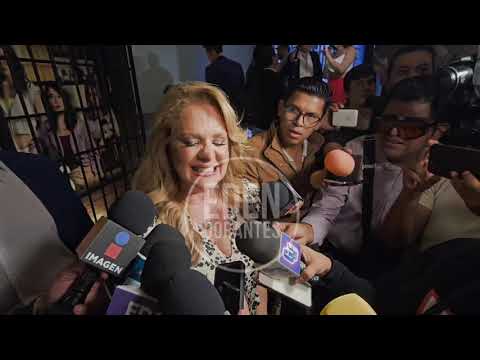 Erika Buenfil recibe en FUGITIVAS Un personaje y trato de Primera actriz Qué opino de Eduardo Yáñez