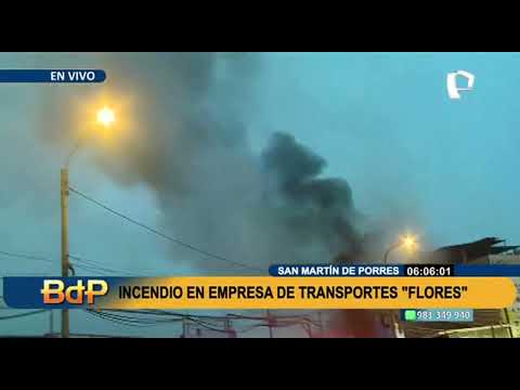 Siniestro habría sido provocado: Reportan gran incendio en cochera de empresa Flores (2/3)