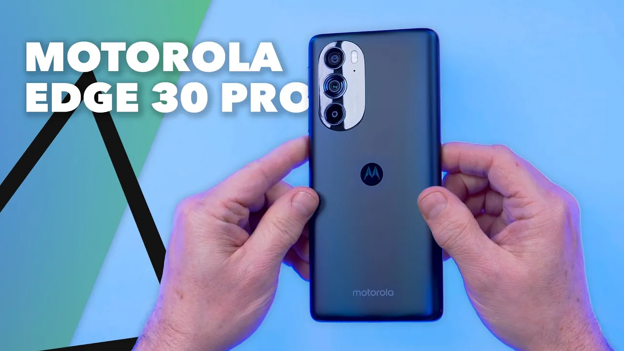 Vido-Test de Motorola Edge 30 Pro par TheGrandTest
